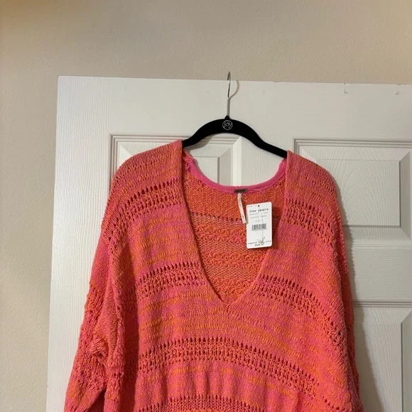 Free People Hot Tropics V-Neck Sweater Pink Large NWT - Picture 5 of 16